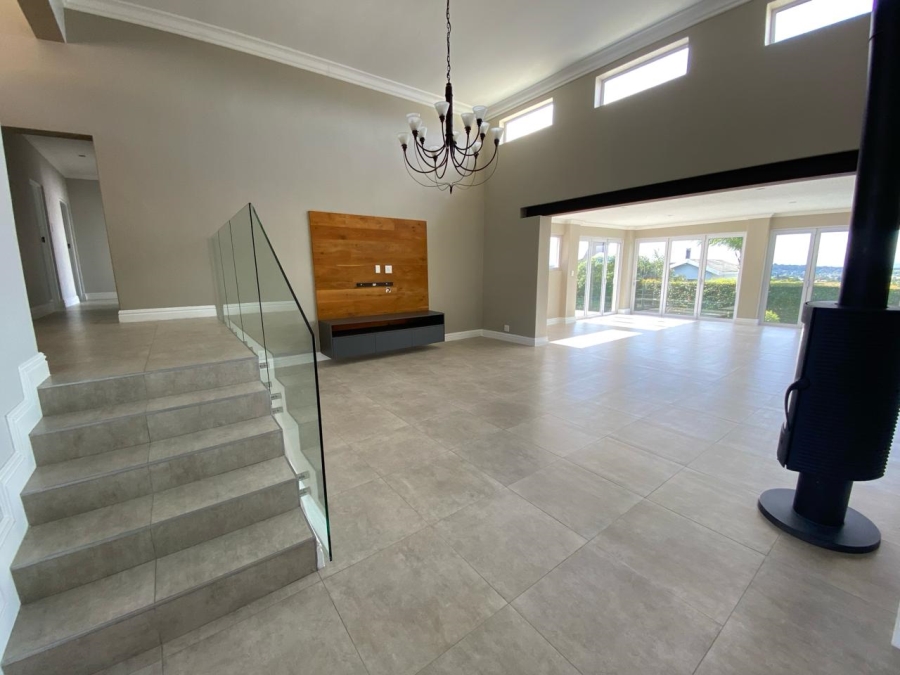 To Let 4 Bedroom Property for Rent in Welgemoed Western Cape